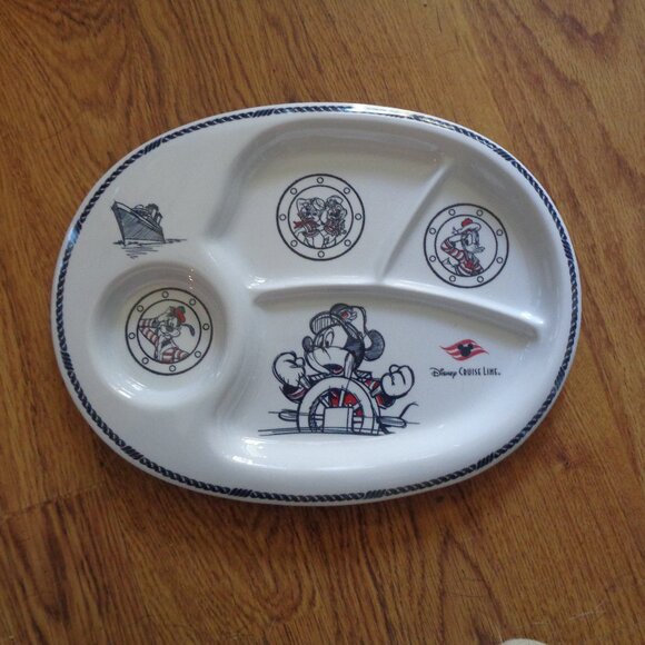 Disney Cruise Line Mickey Mouse Donald Goofy Sectioned Plate Toddler Feeding - Picture 1 of 1